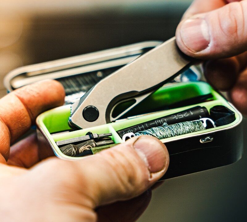 I Finally Built the Perfect Altoids Tool Kit